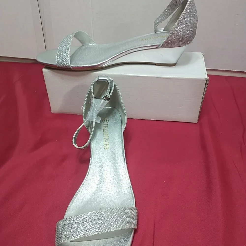 Dream Pairs Womens SZ 11 Ingrid Ankle Strap Low Wedge Silver Sandal